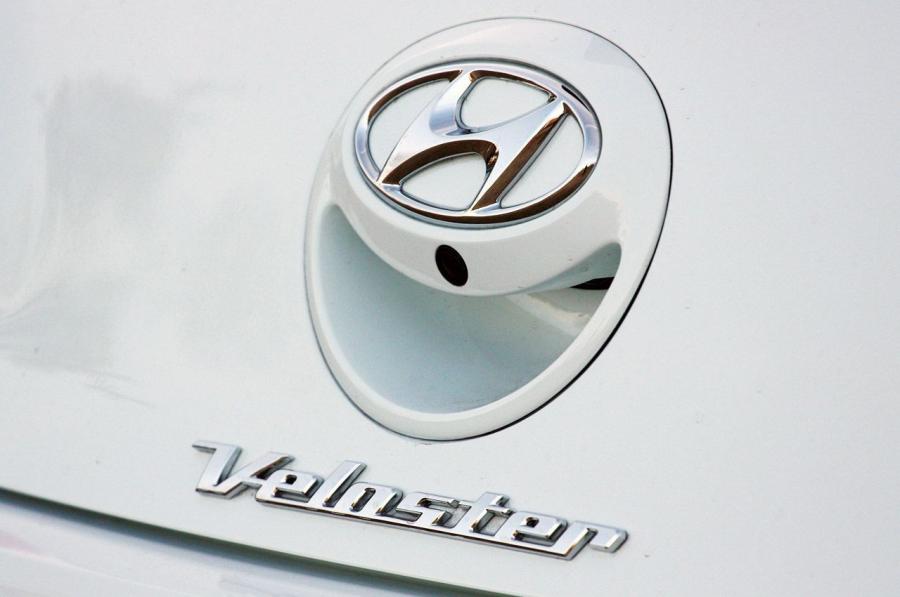  Hyundai Veloster 2011 года  (фото 133 из 184)